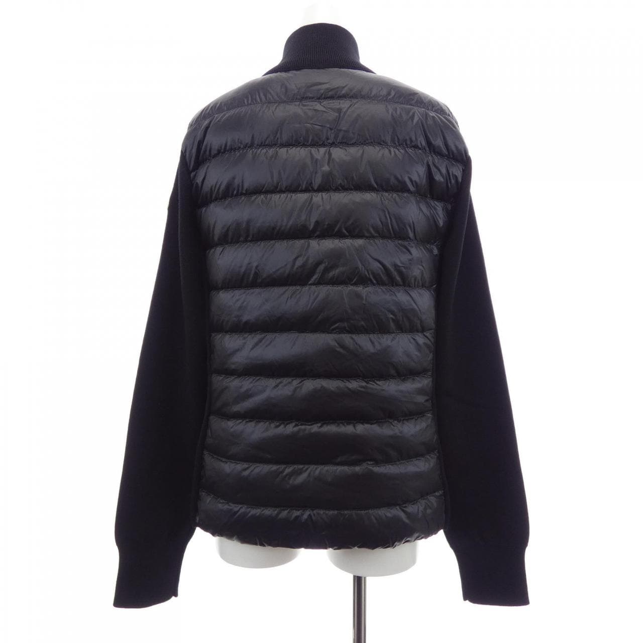 【新品】モンクレール MONCLER 20939B00036 M1131 ダウンジャケット