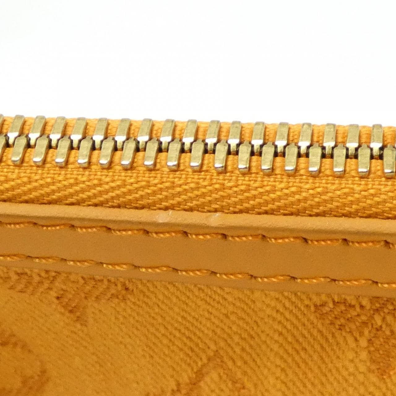 ルイヴィトン ホワイト モノグラム ロゴ フラット メッセンジャー M44640 ショルダーバッグ