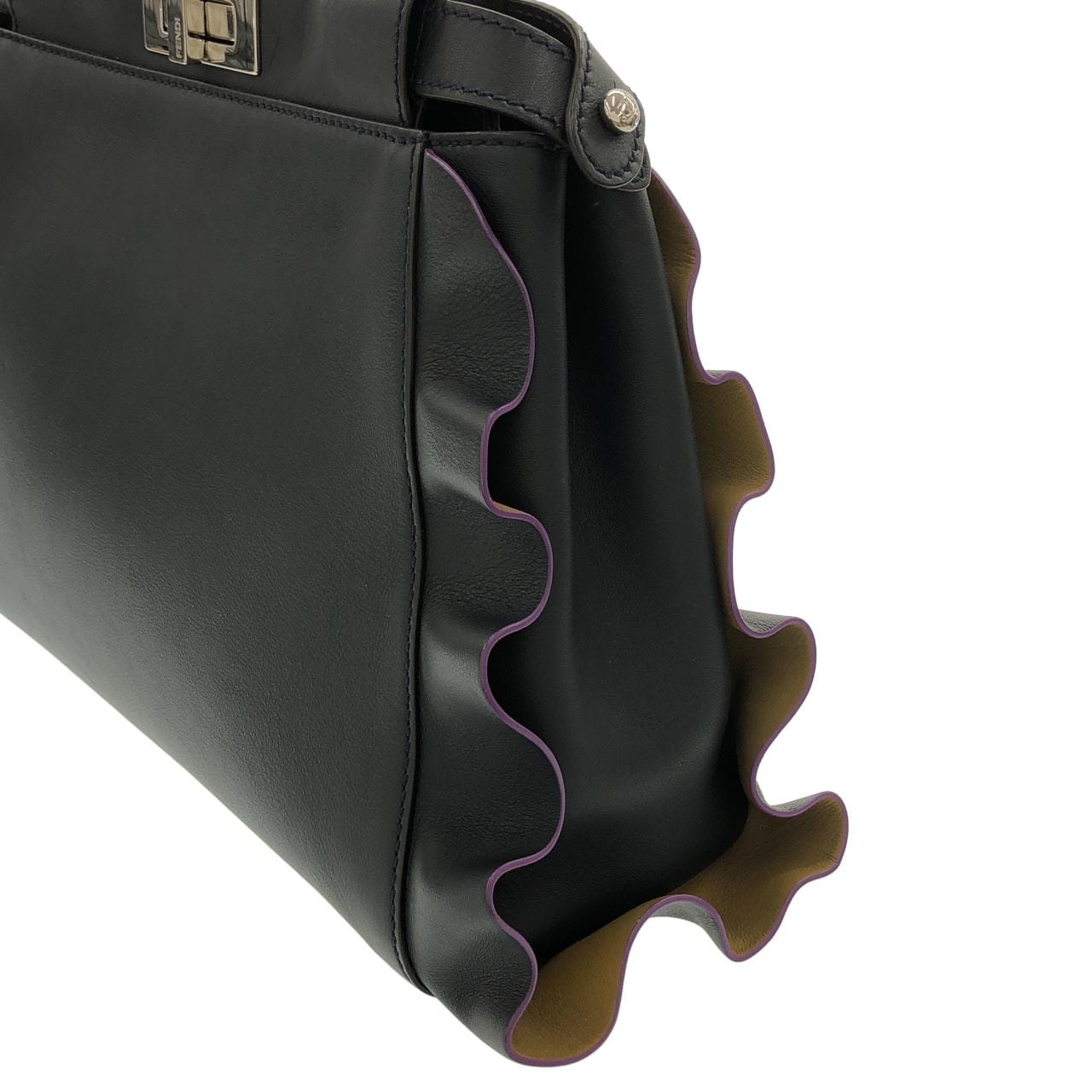 フェンディ ピーカブー 8BN290 I8M バッグ