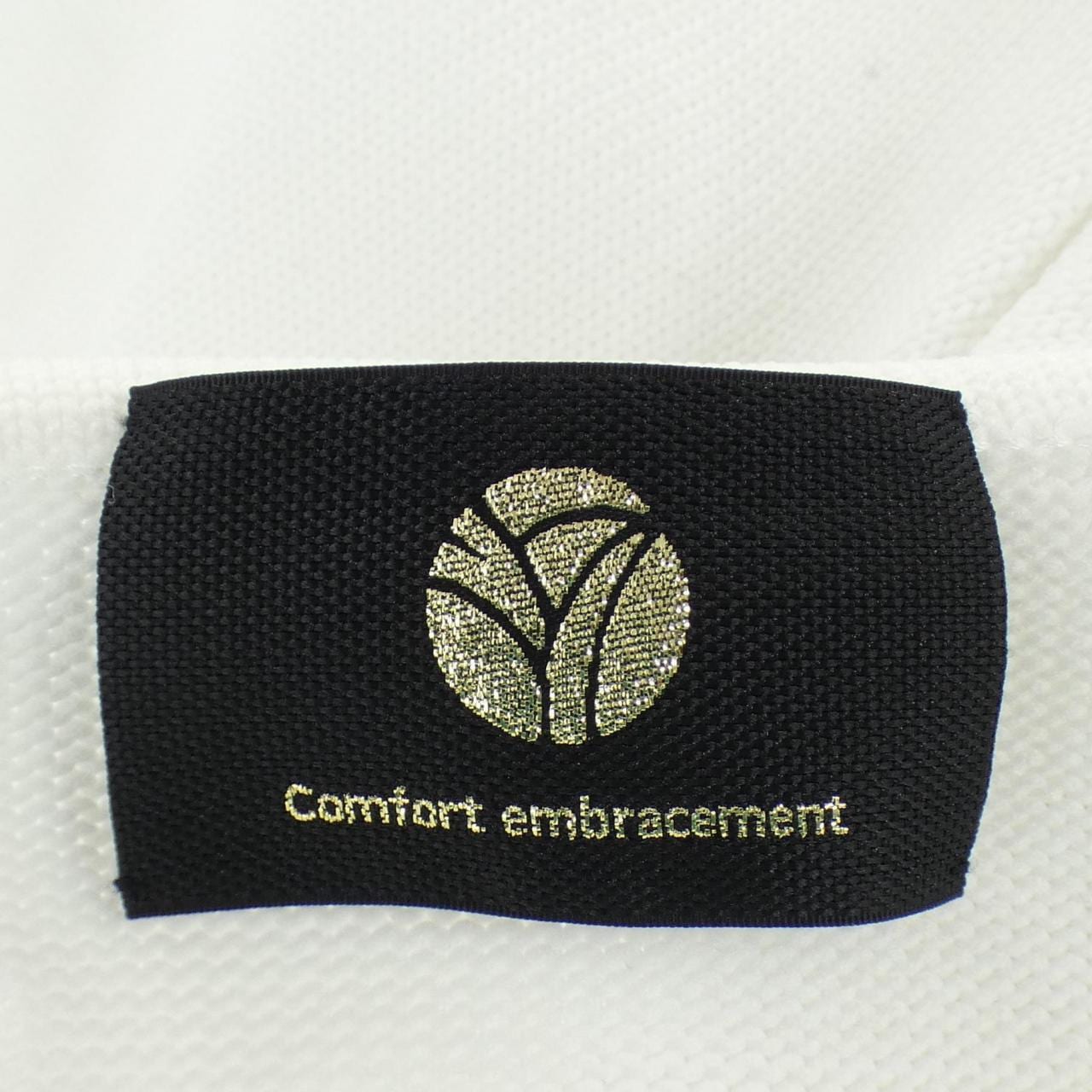 comfort embracement ニット