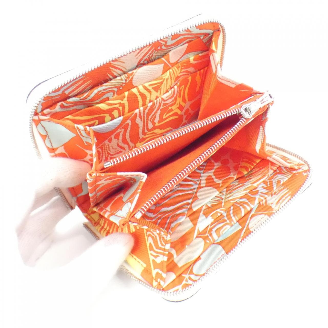 HERMES WILD Silk短款084540CK 皮夾