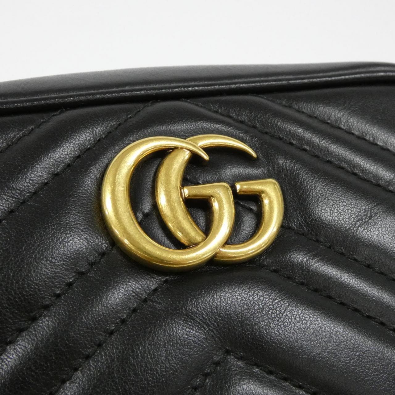 グッチ GG MARMONT 448065 DTD1T ショルダーバッグ