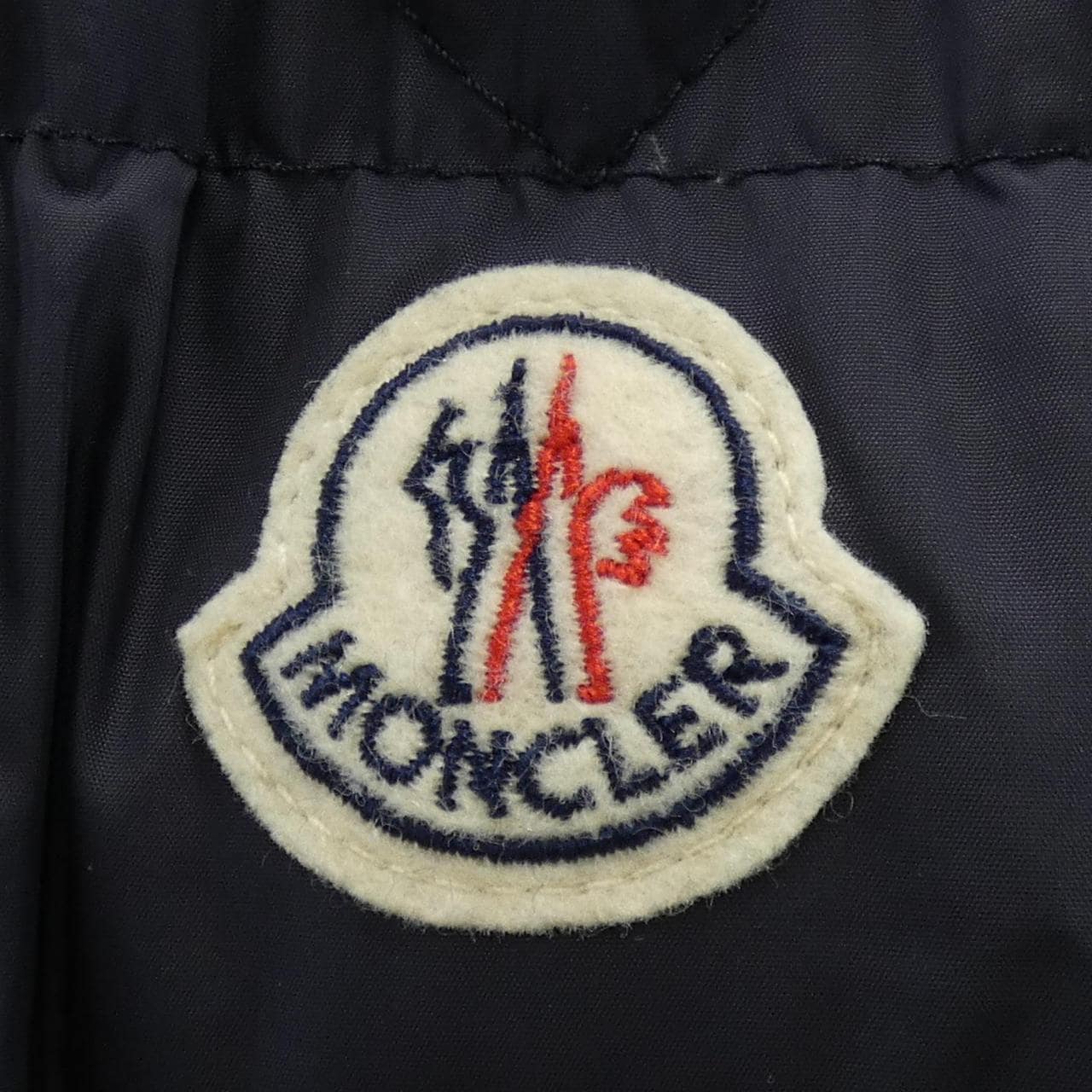 モンクレール MONCLER ダウンジャケット