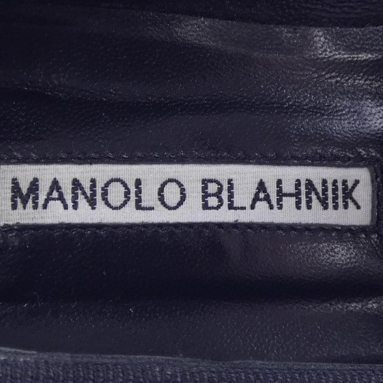 マノロブラニク MANOLO BLAHNIK フラットシューズ