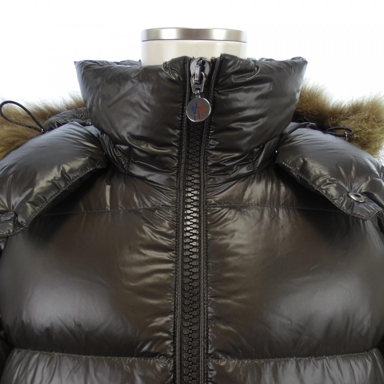 モンクレール MONCLER ダウンジャケット