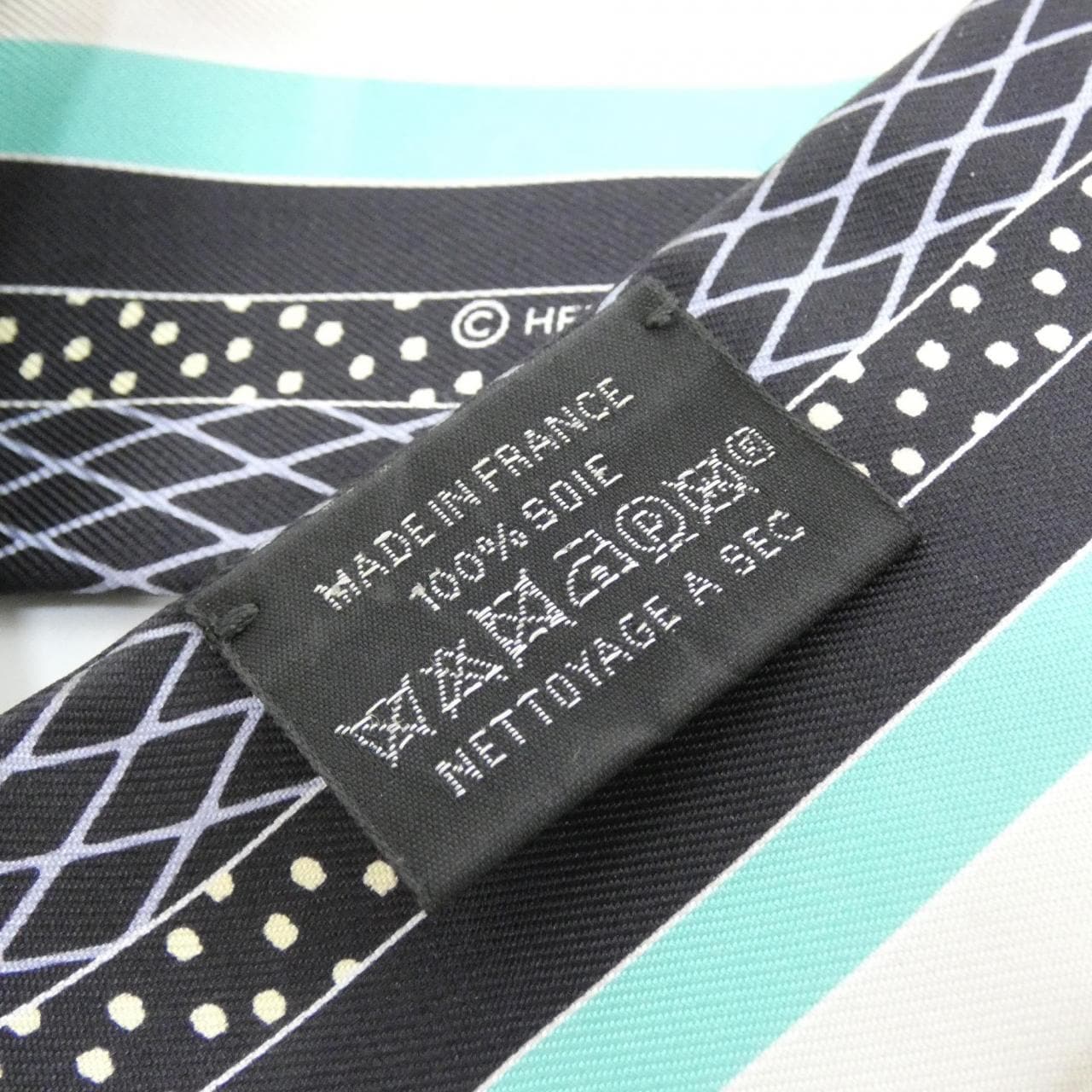 エルメス GRAND THEATRE NOUVEAU ツイリー 063761S スカーフ