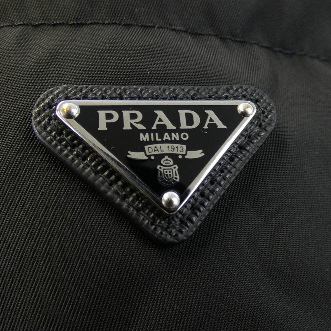プラダ PRADA トライアングルロゴ 29X966 SOOO 1WQ8 ダウンジャケット