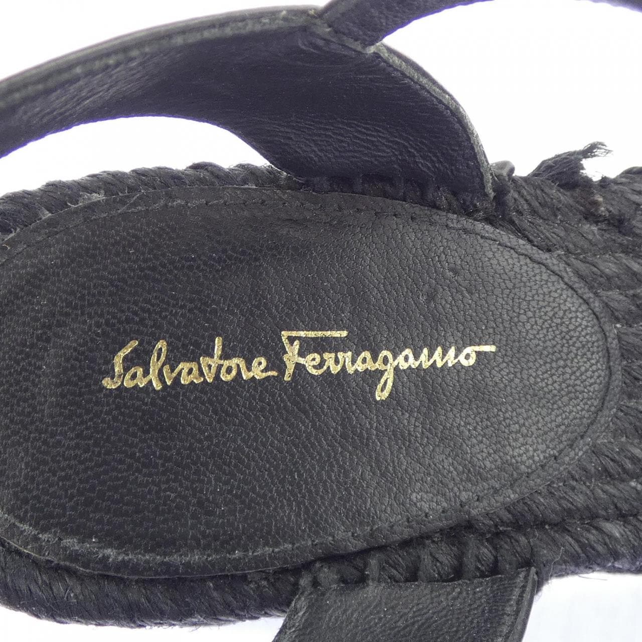 サルヴァトーレフェラガモ SALVATORE FERRAGAMO サンダル