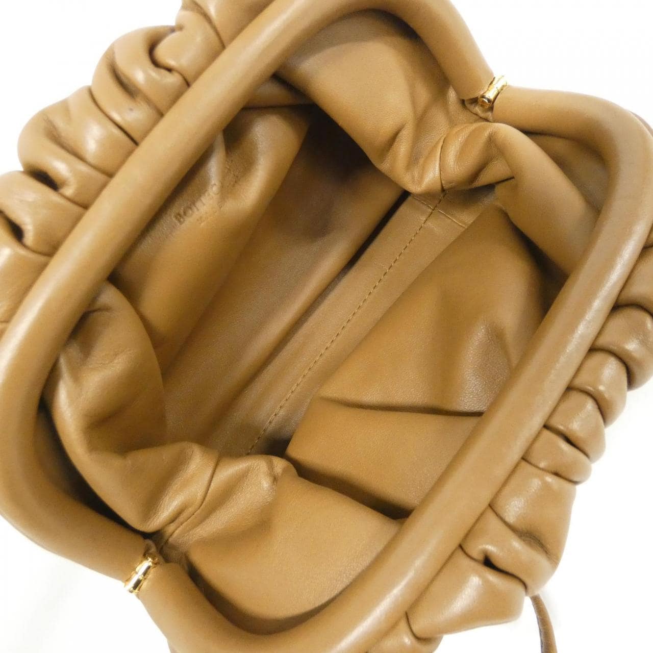 ボッテガヴェネタ 585852 VCP40 ショルダーバッグ