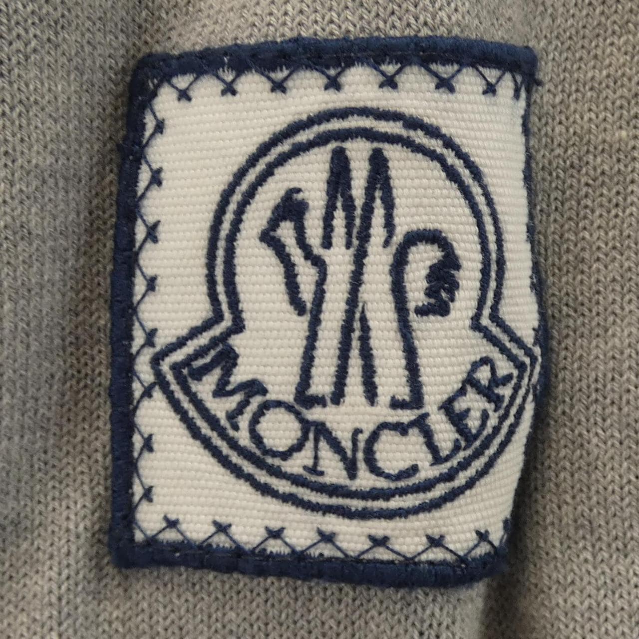 モンクレールガムブルー MONCLER GAMMEBLEU カーディガン