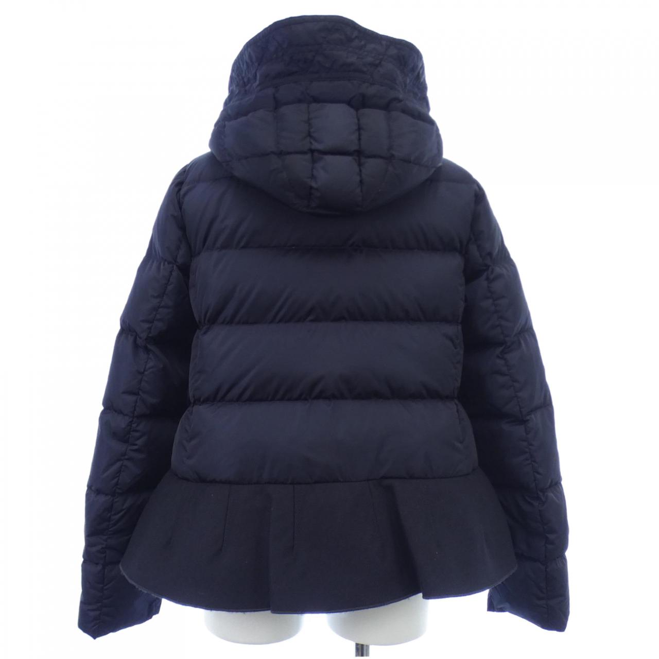モンクレール MONCLER ダウンジャケット
