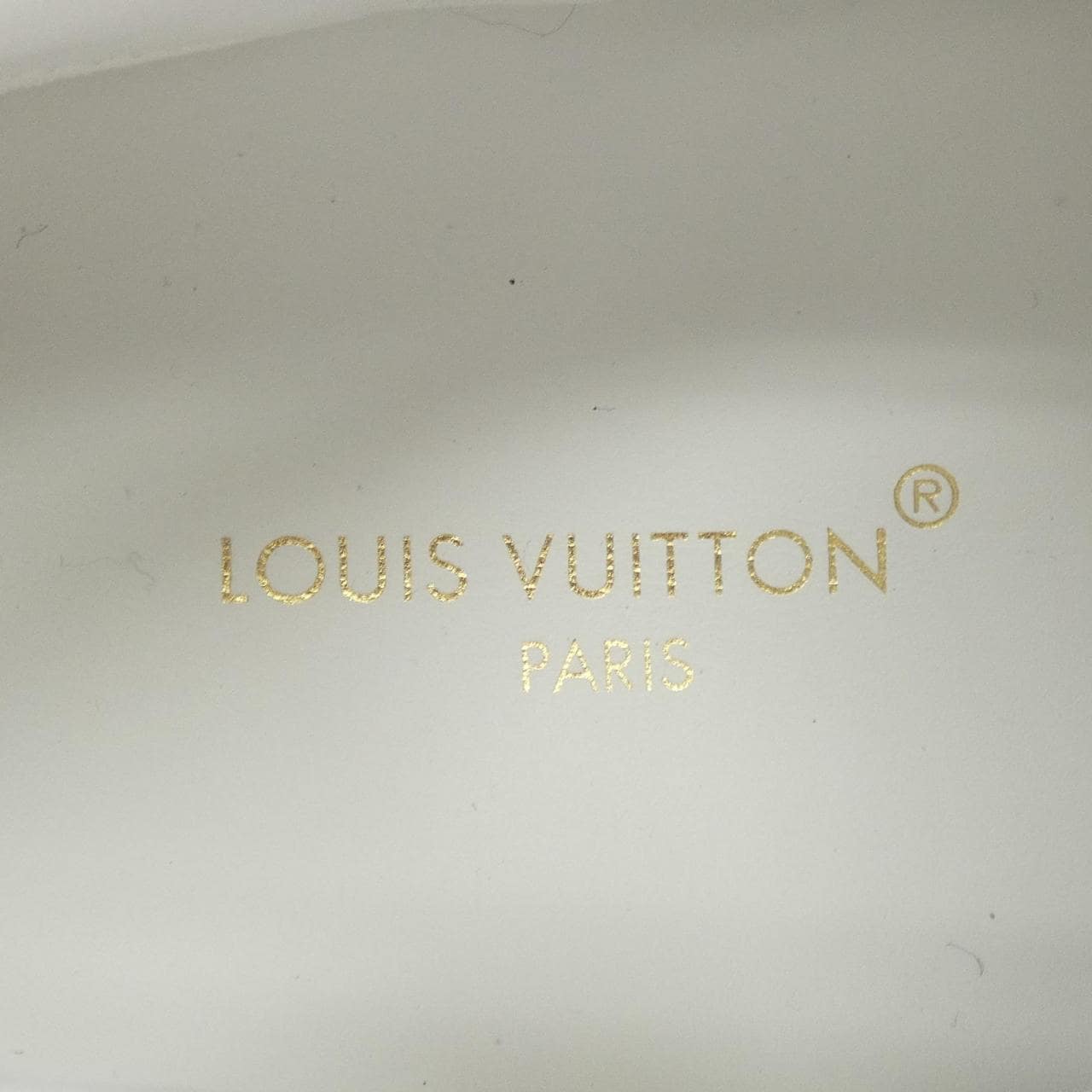 ルイヴィトン LOUIS VUITTON ランアウェイライン スニーカー