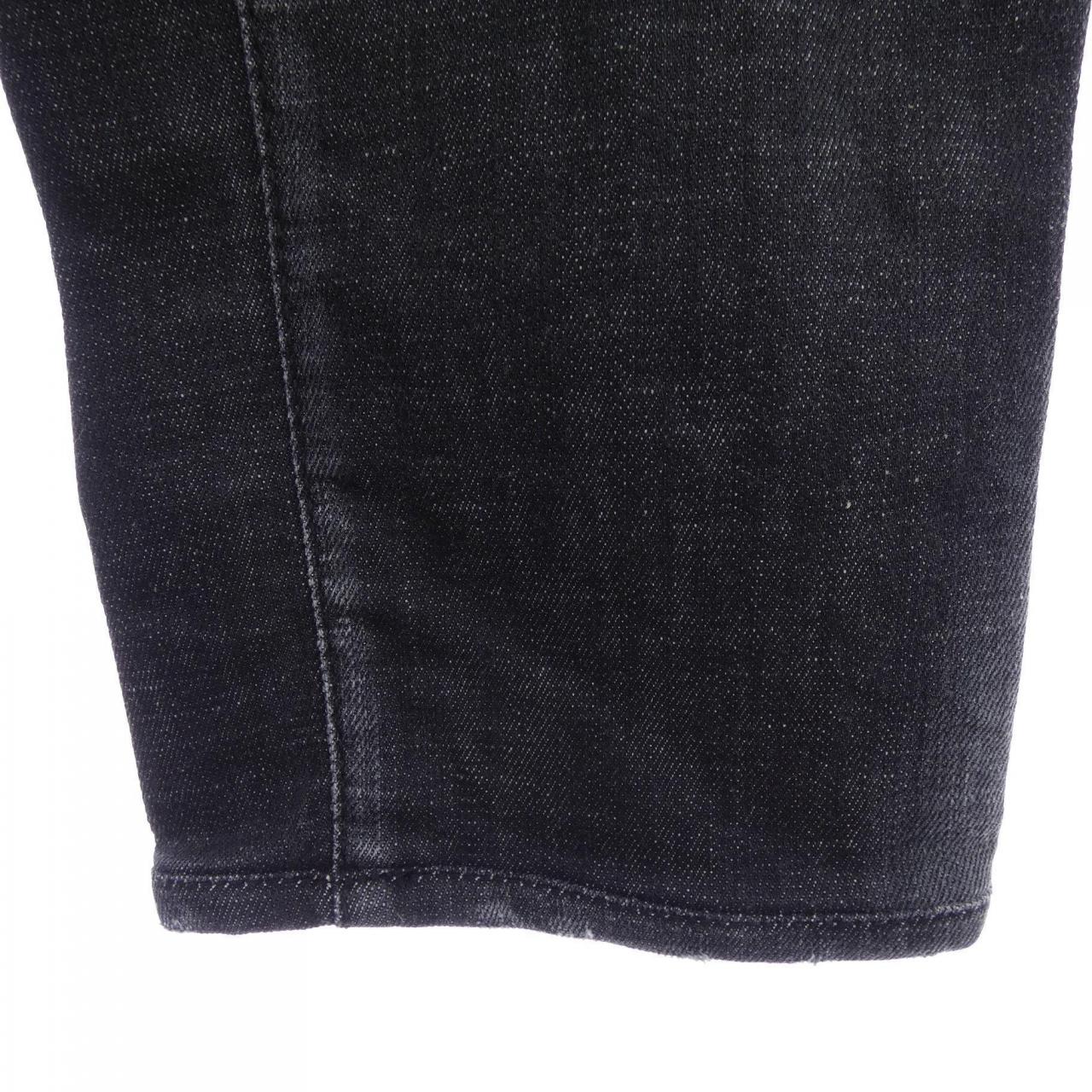 ディースクエアード DSQUARED2 S79LA0046 ジーンズ