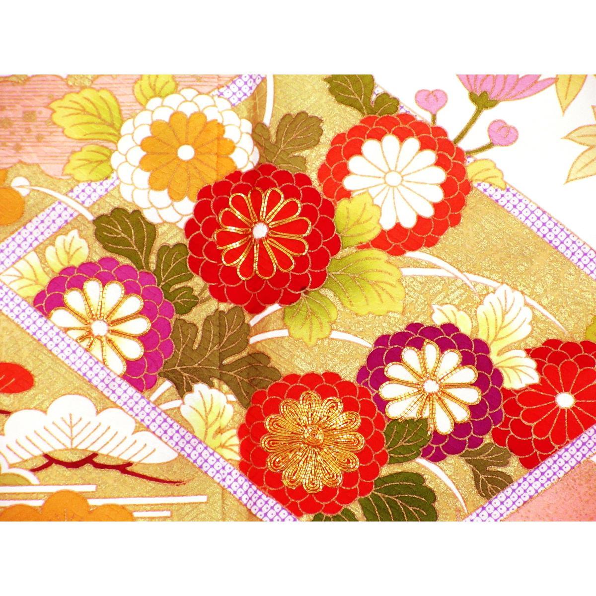 振袖　友禅金彩加工　刺繍入り