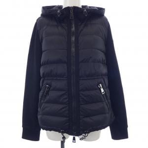 モンクレール MONCLER ダウンジャケット