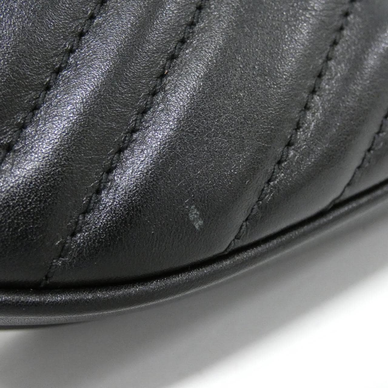 グッチ GG MARMONT 476434 DSVRT ウエストバッグ