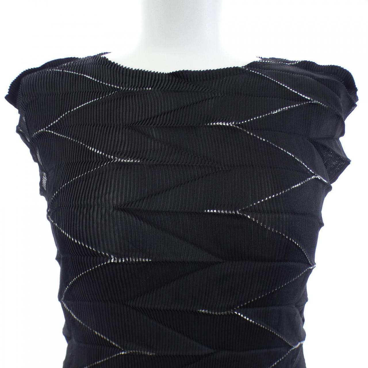 ミーイッセイミヤケ me ISSEY MIYAKE MI51FT153 ワンピース