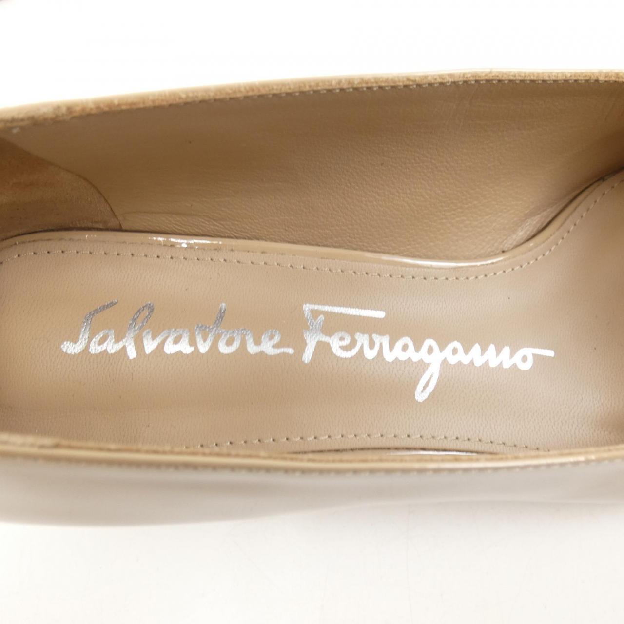 サルヴァトーレフェラガモ SALVATORE FERRAGAMO パンプス