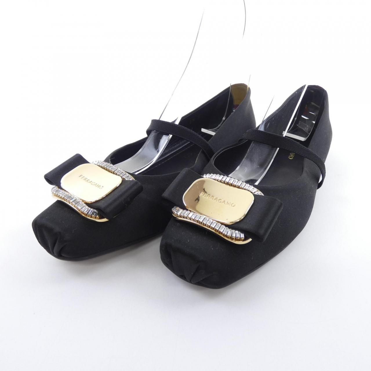 フェラガモ FERRAGAMO フラットシューズ