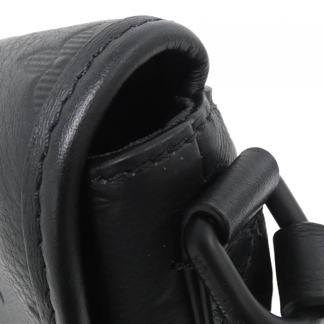 ルイヴィトン モノグラム シャドウ パルス ウェアラブル ウォレット M12636 ショルダーバッグ