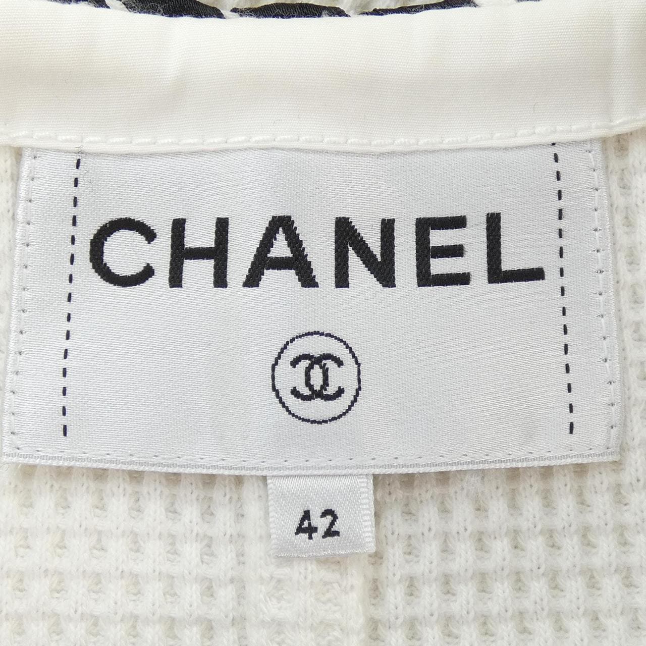 シャネル CHANEL P70028V60820 21C ノーカラージャケット