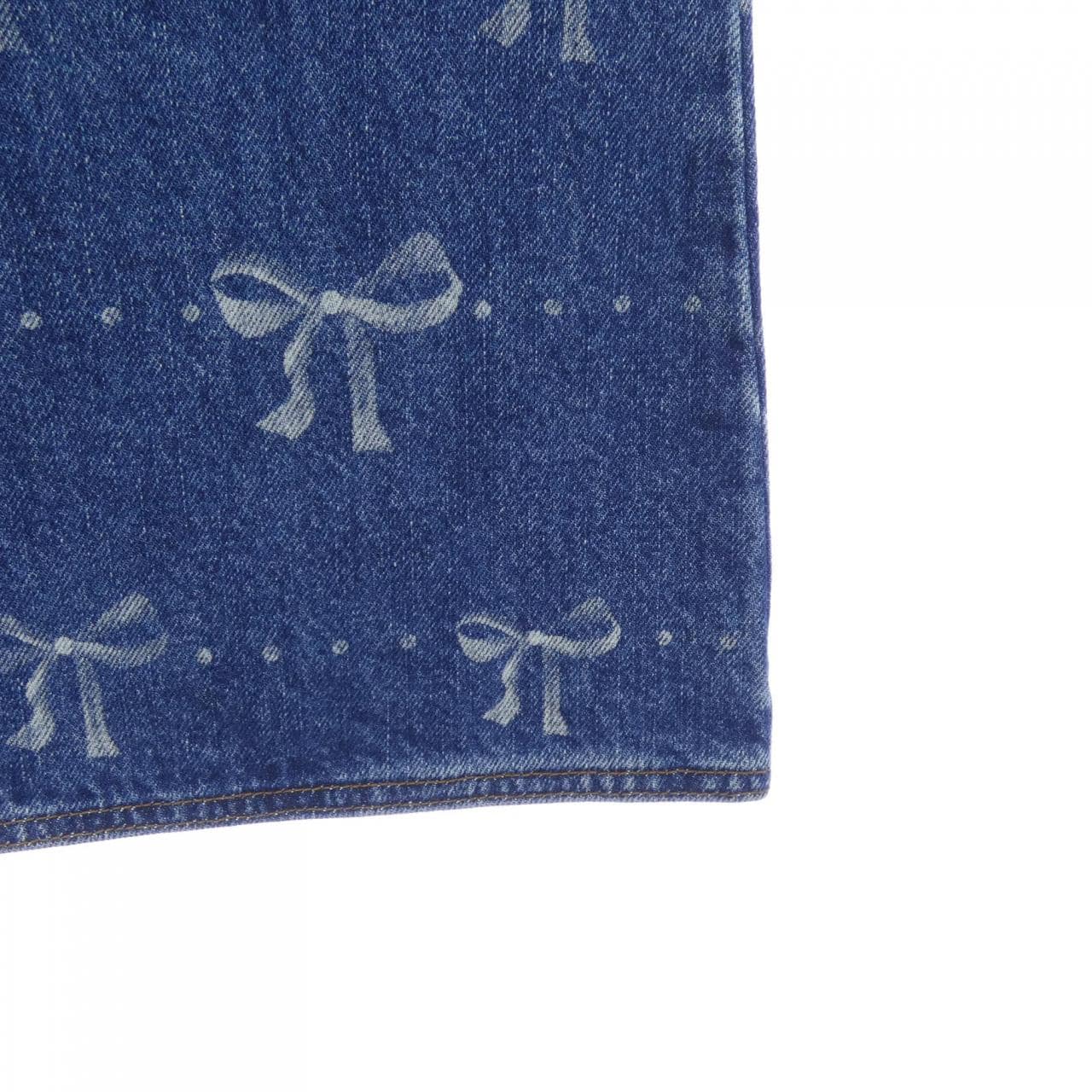 セルフポートレイト self-portrait スカート