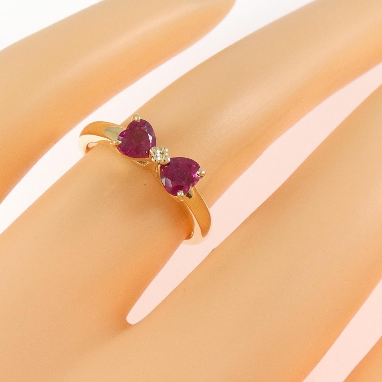 K18YG リボン ルビー リング 1.39CT