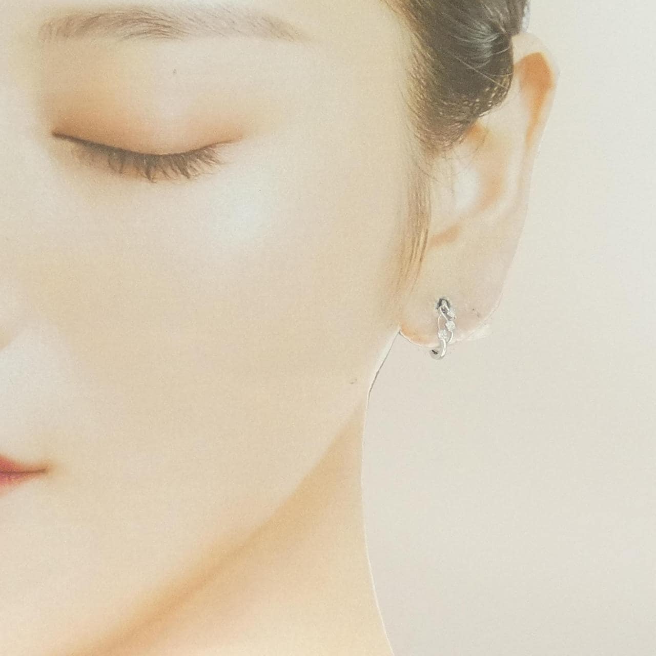 K18WG ダイヤモンド ピアス 0.12CT