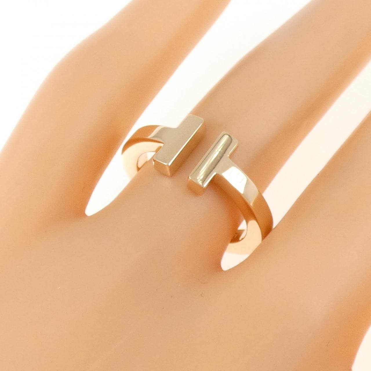 ティファニー Tスクエア リング