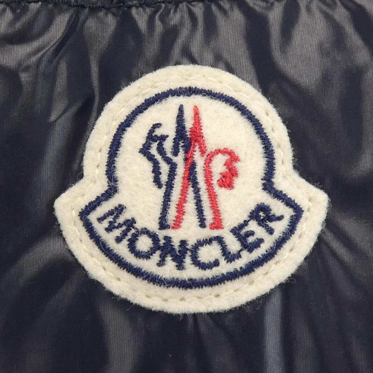 モンクレール MONCLER ダウンジャケット