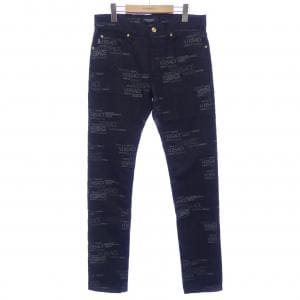 ヴェルサーチェ VERSACE A81832 ジーンズ