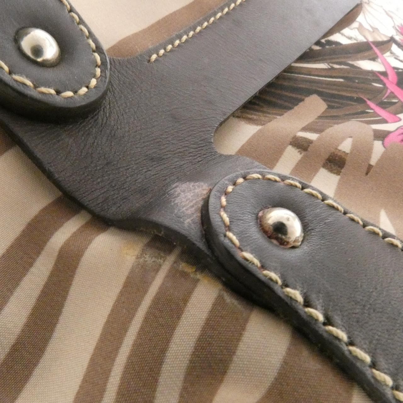 サルヴァトーレフェラガモ 21 A040 バッグ