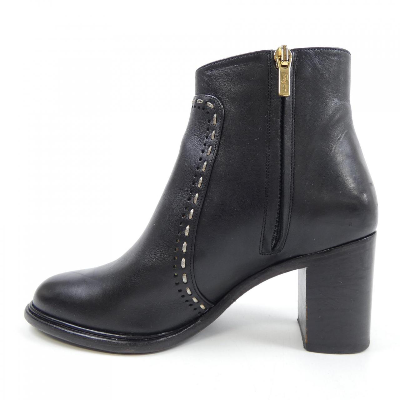 サルヴァトーレフェラガモ SALVATORE FERRAGAMO ブーツ