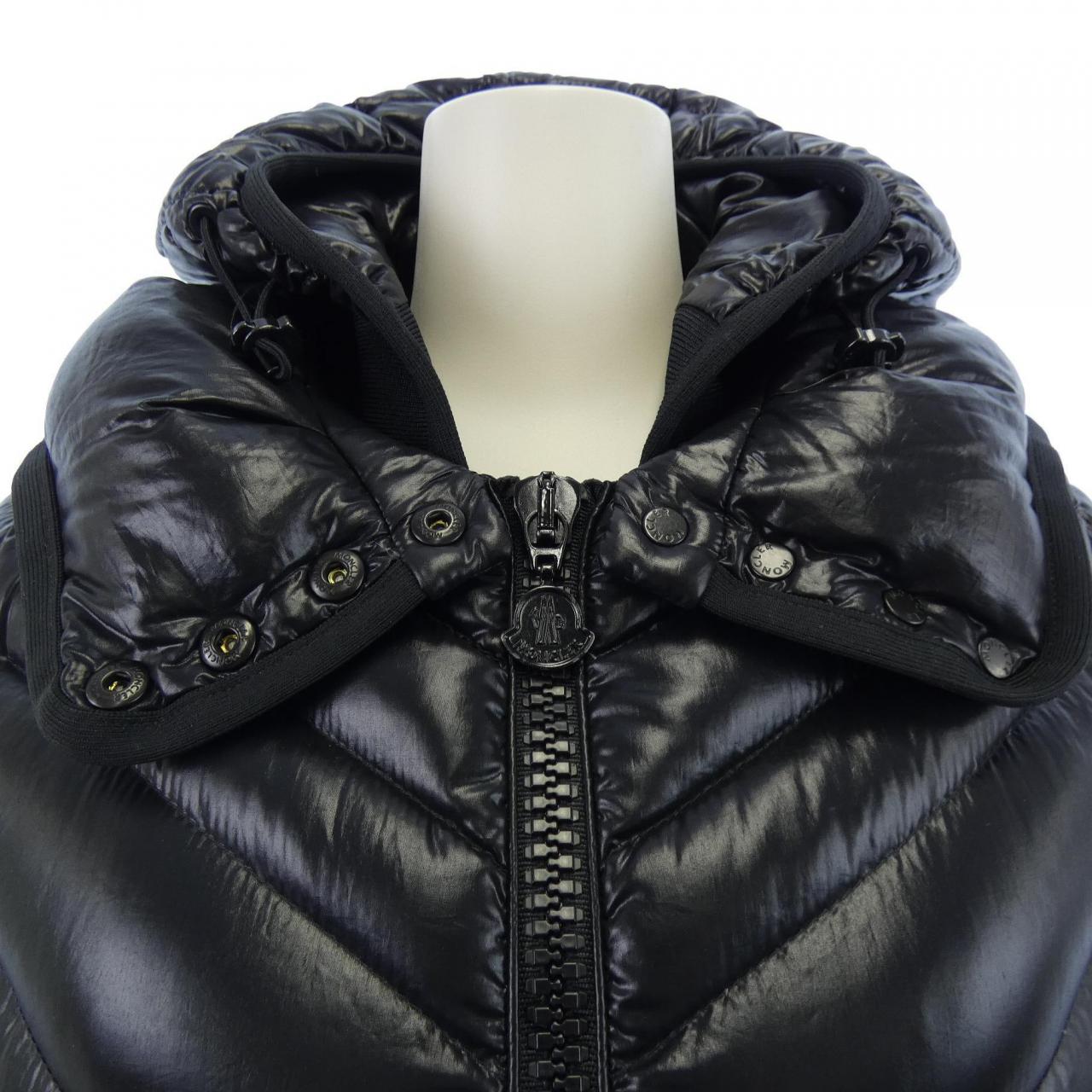 モンクレール MONCLER CRUSSOL ダウンジャケット