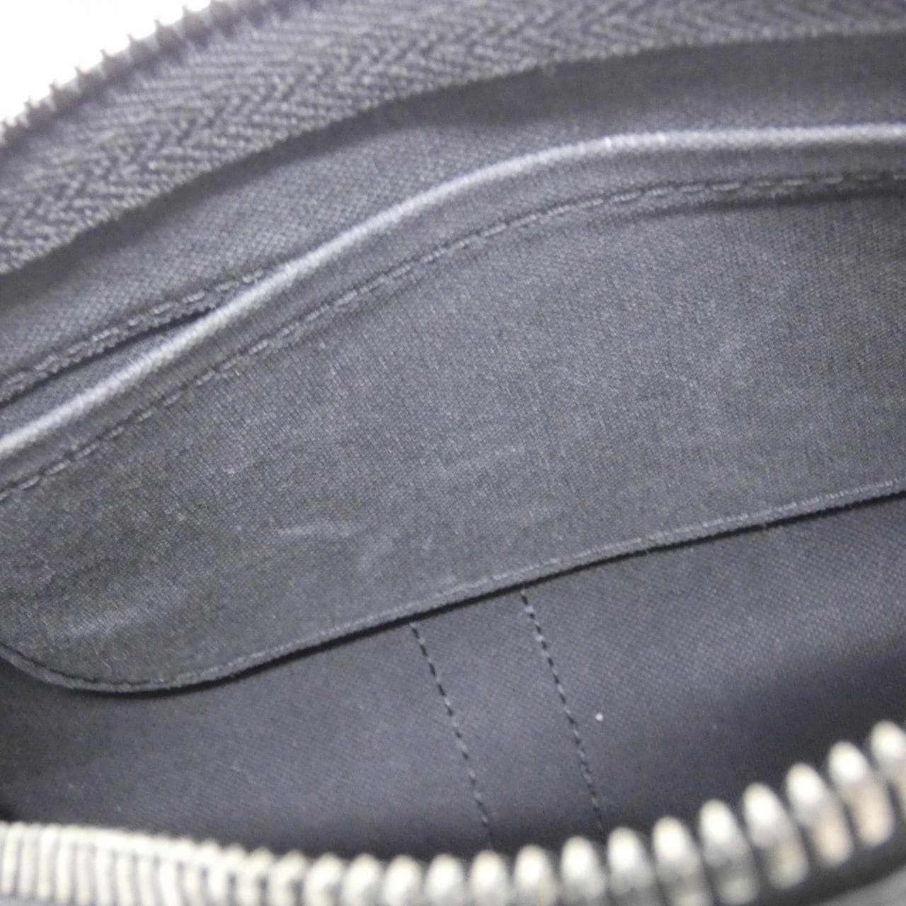 LOUIS VUITTON Monogram Eclipse Reverse Keepall Bandouliere 25 公分 M46271 波士頓包