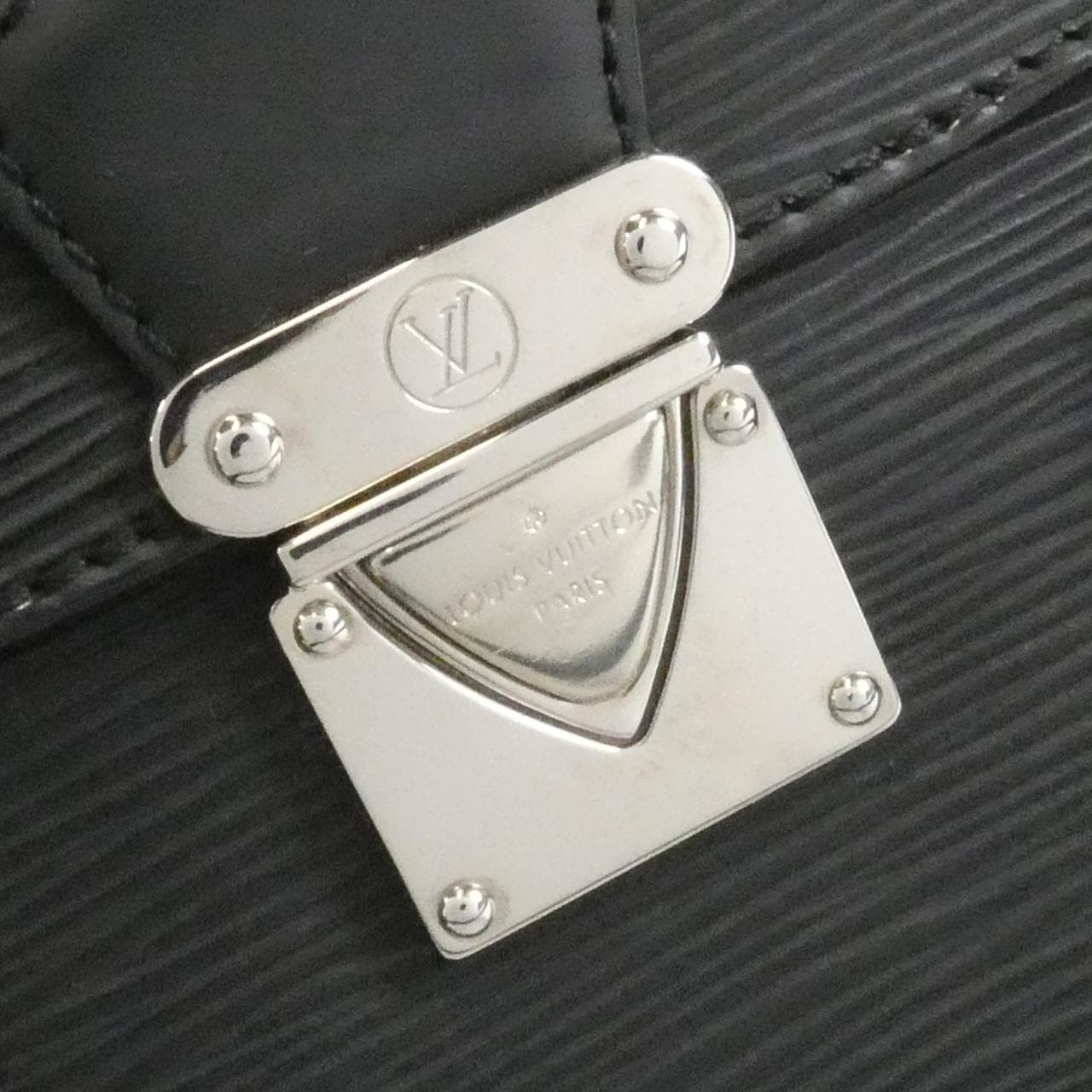 ルイヴィトン エピ セギュール PM M58872 バッグ