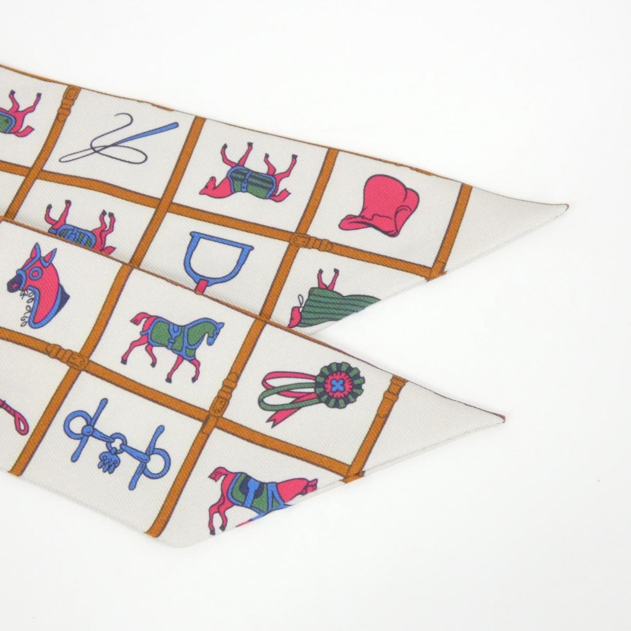 エルメス COUVERTURES ET TENUES ツイリー 061356S スカーフ