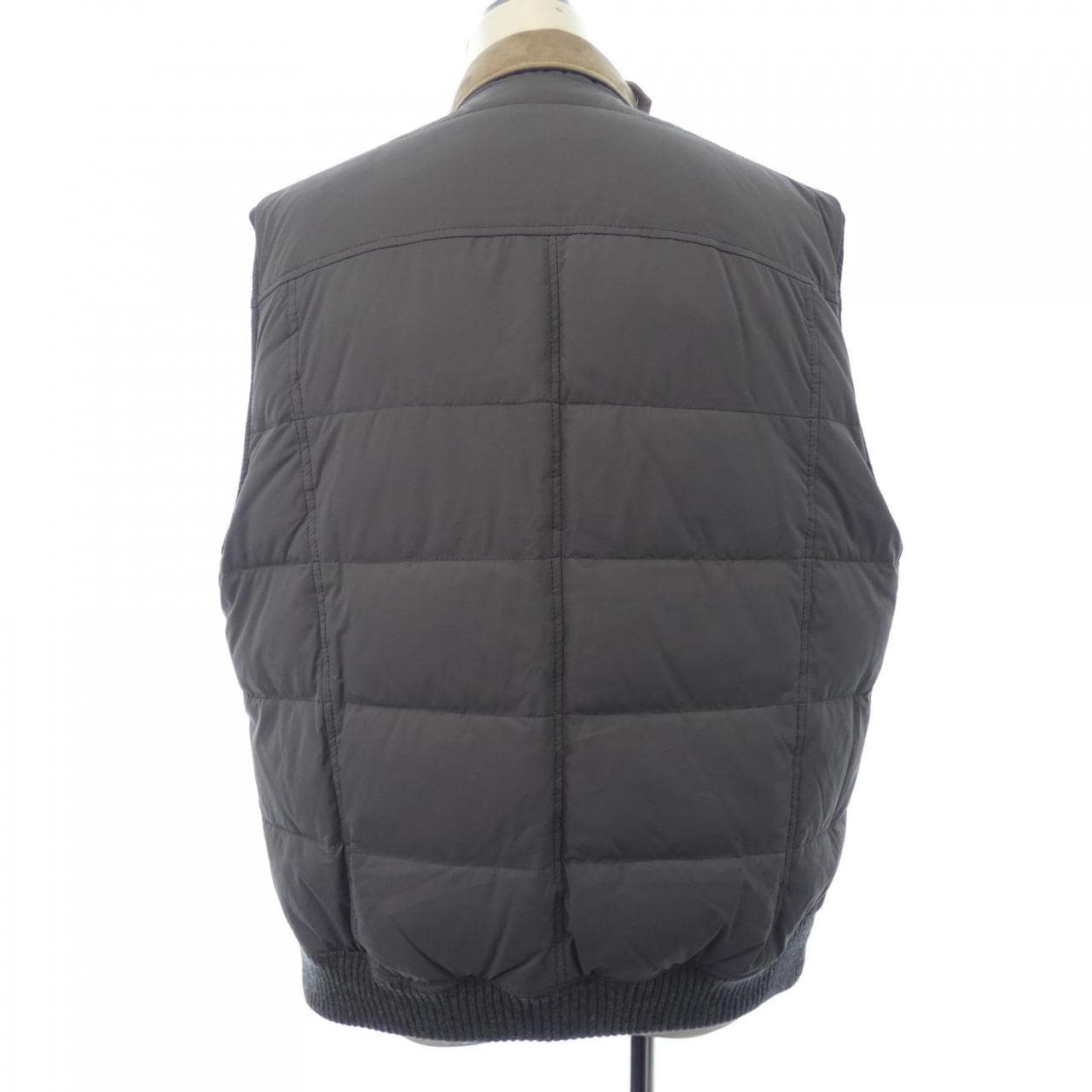 ブルネロクチネリ BRUNELLO CUCINELLI ダウンベスト