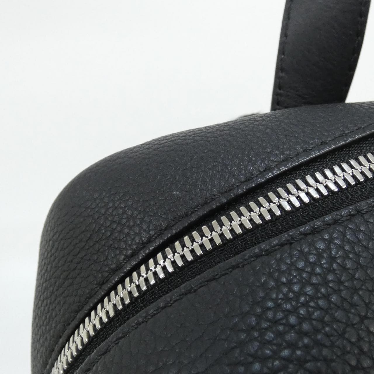 ロエベ ミリタリー バッグパック B553J18X03 リュックサック