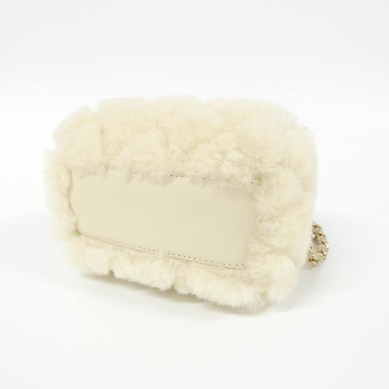 シャネル AP4898 チェーンクラッチ