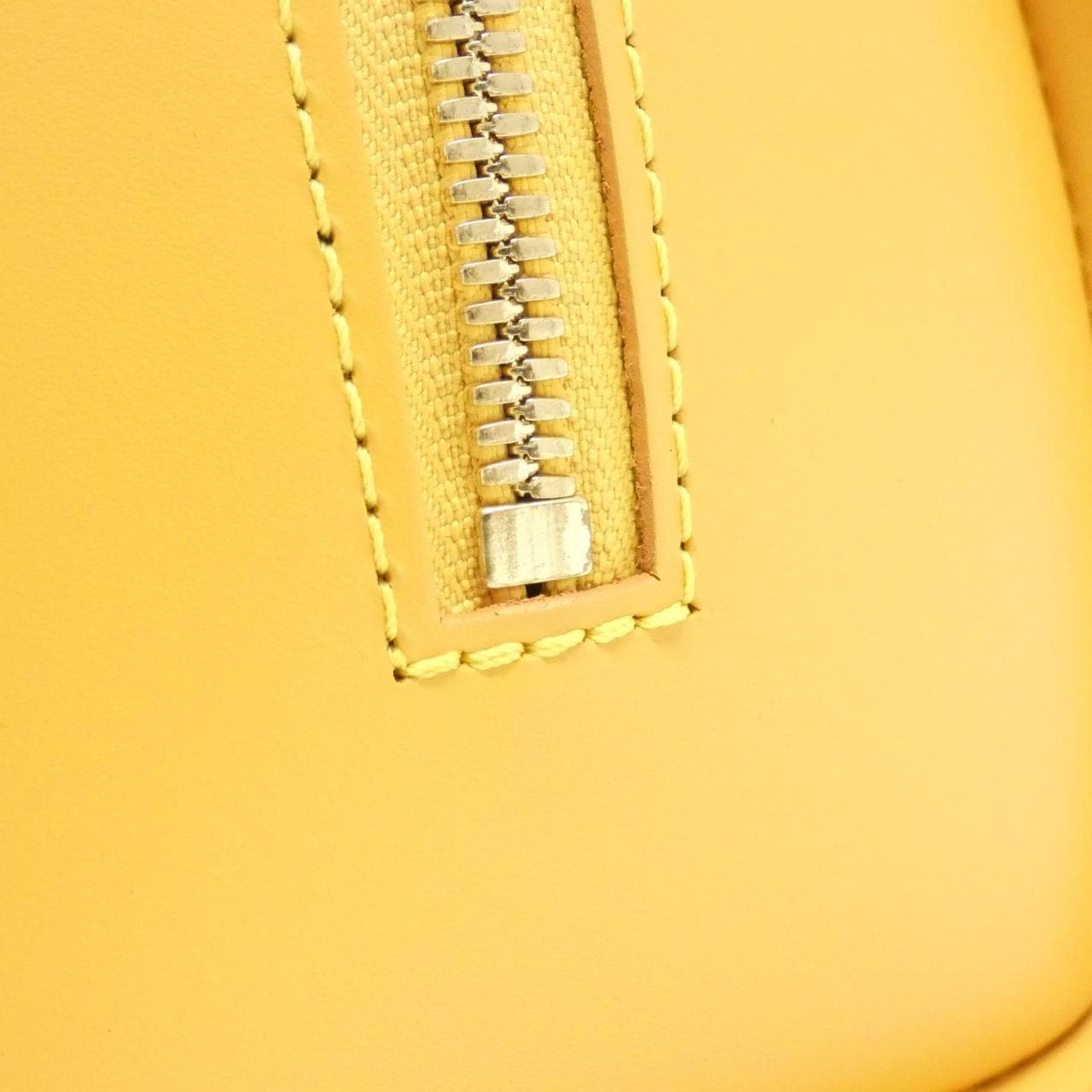 ルイヴィトン エピ ポンヌフ M52059 バッグ