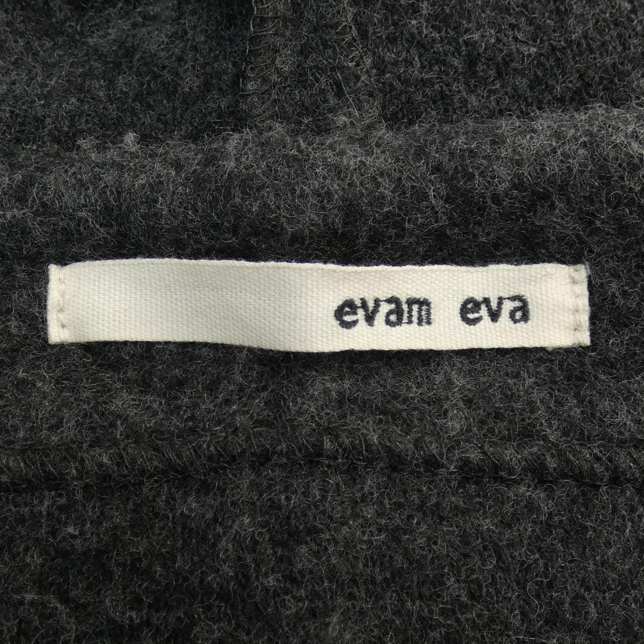 エヴァムエヴァ evam eva E133T124 コート