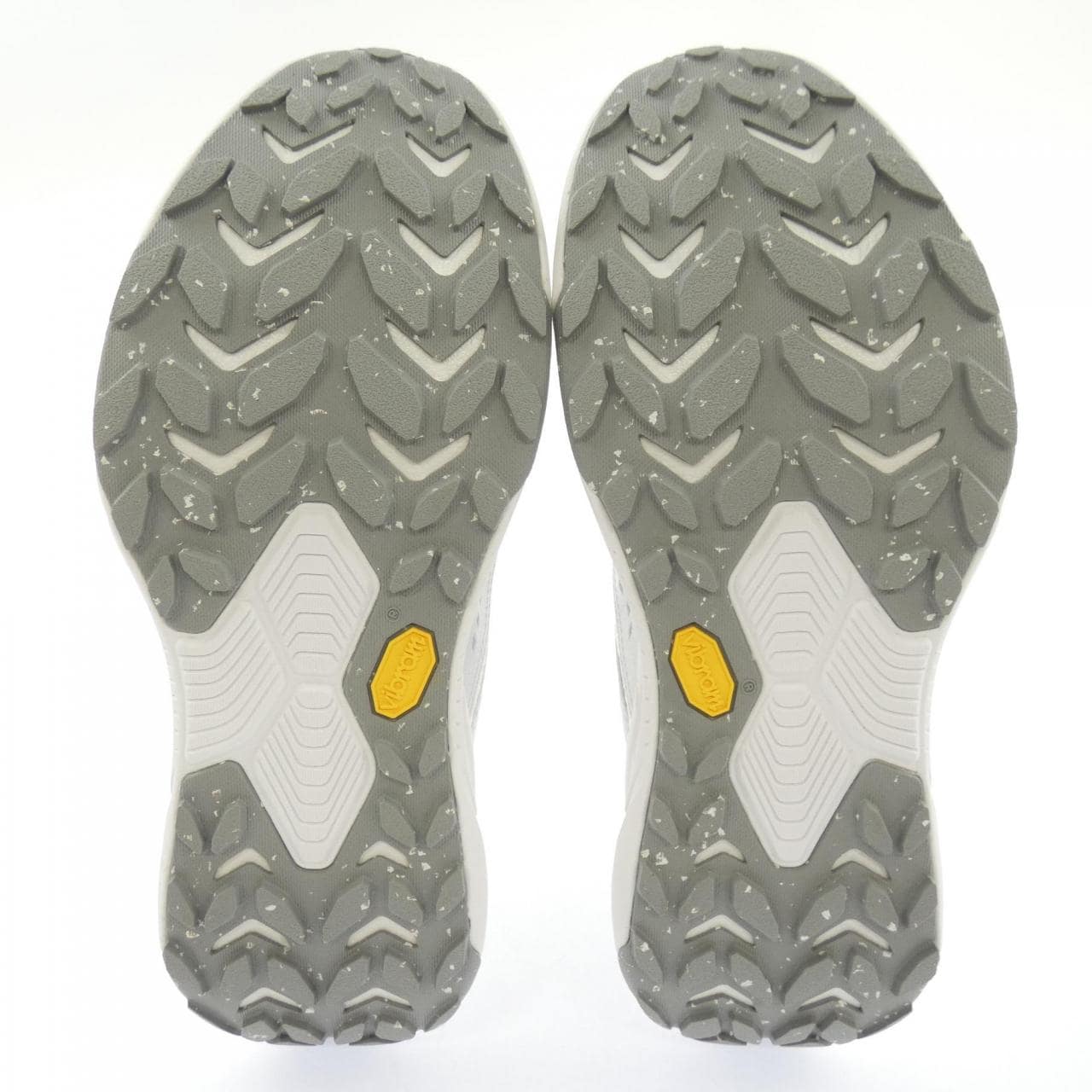 ホカオネオネ HOKA ONE ONE スニーカー