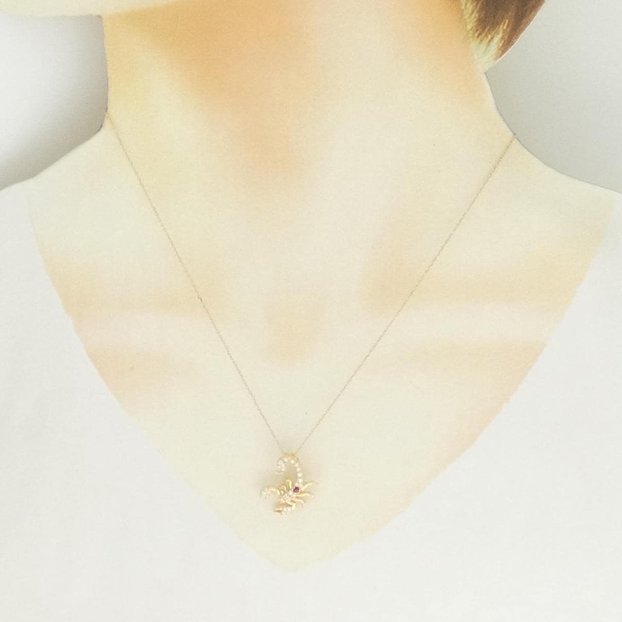 K18YG サソリ ルビー ネックレス 0.02CT