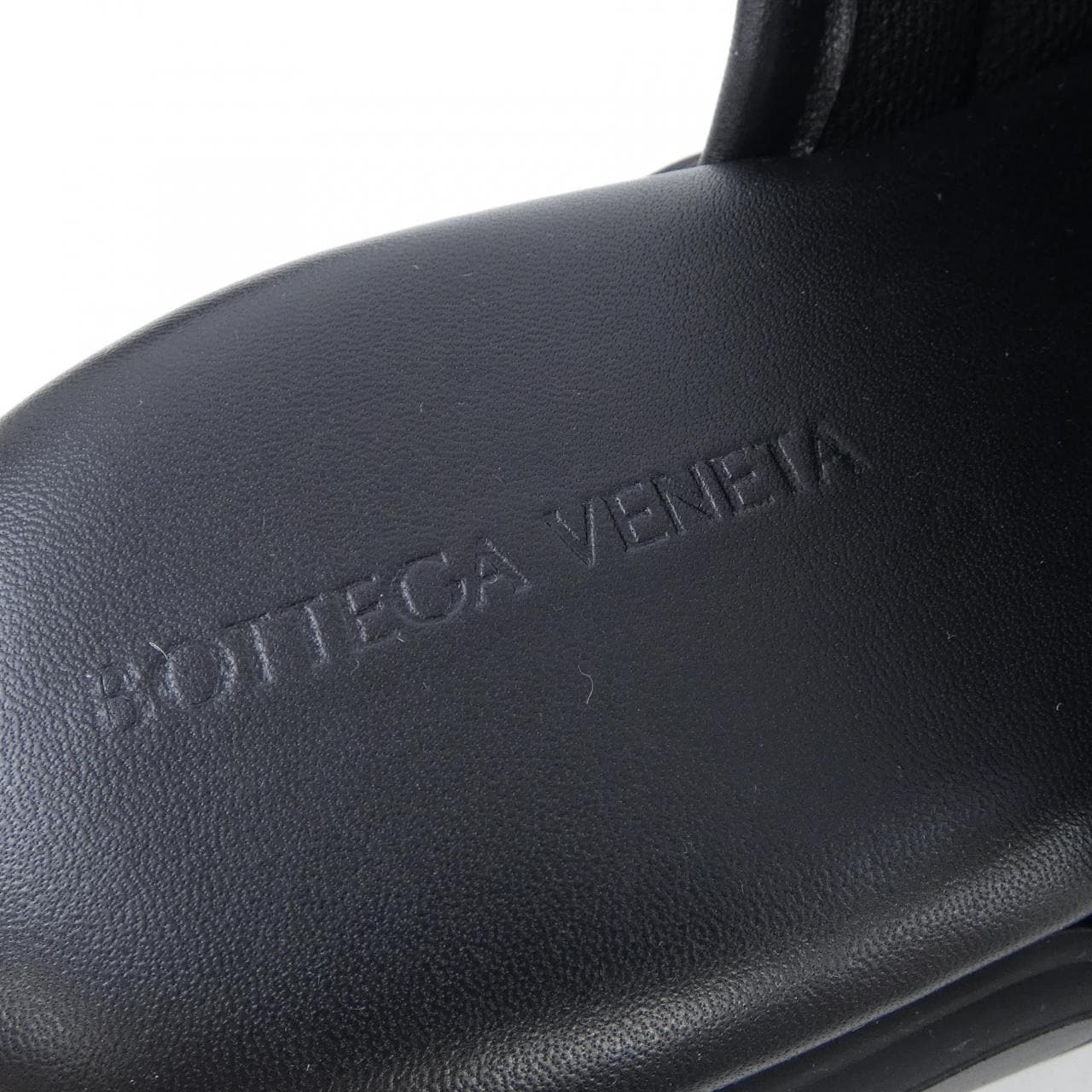 ボッテガヴェネタ BOTTEGA VENETA 690034　VODS2 サンダル