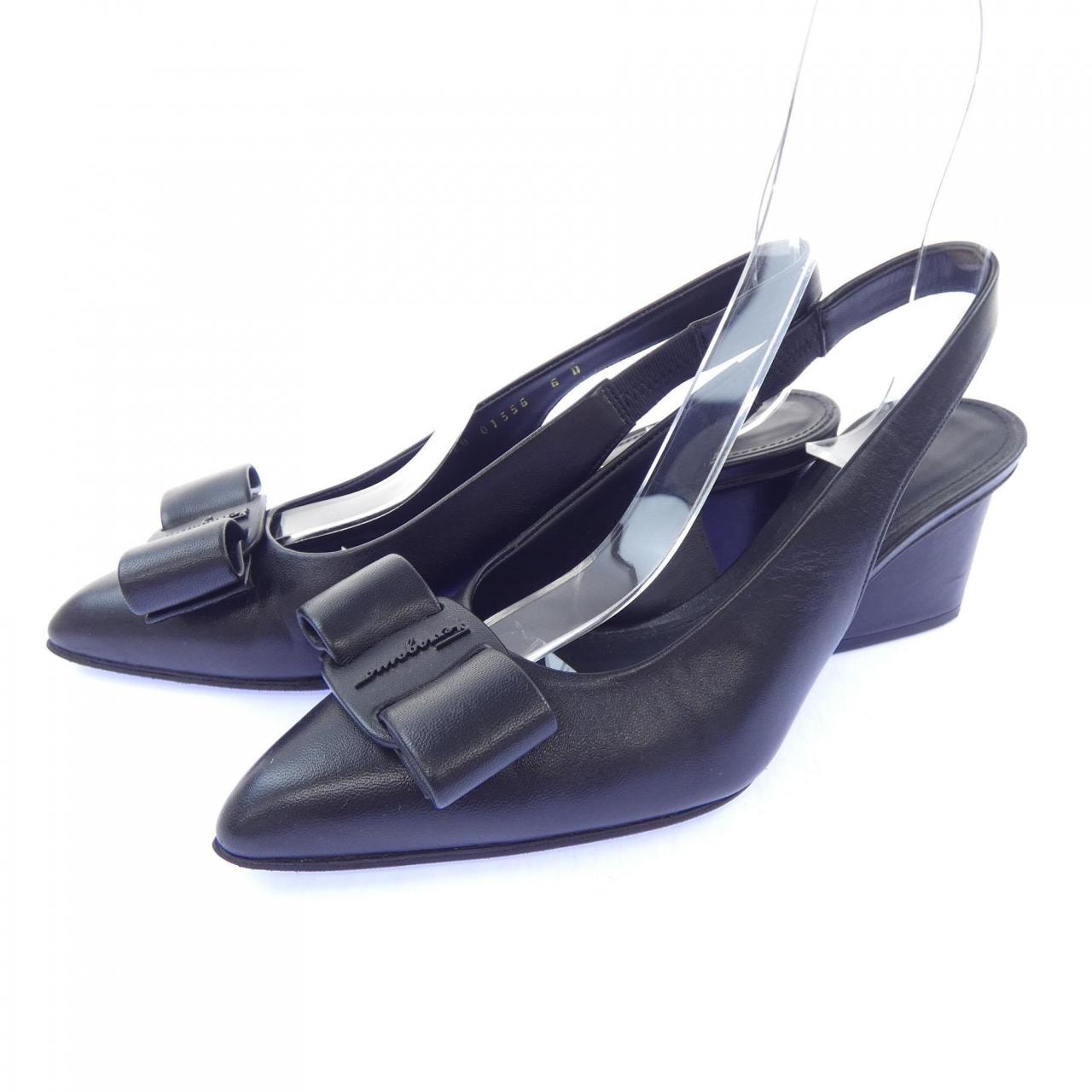 サルヴァトーレフェラガモ SALVATORE FERRAGAMO パンプス