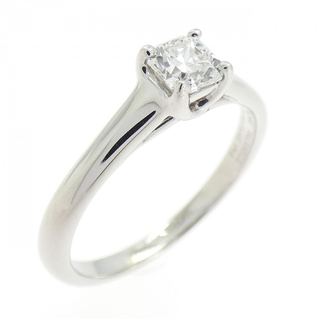 ティファニー ダイヤモンド リング 0.28CT