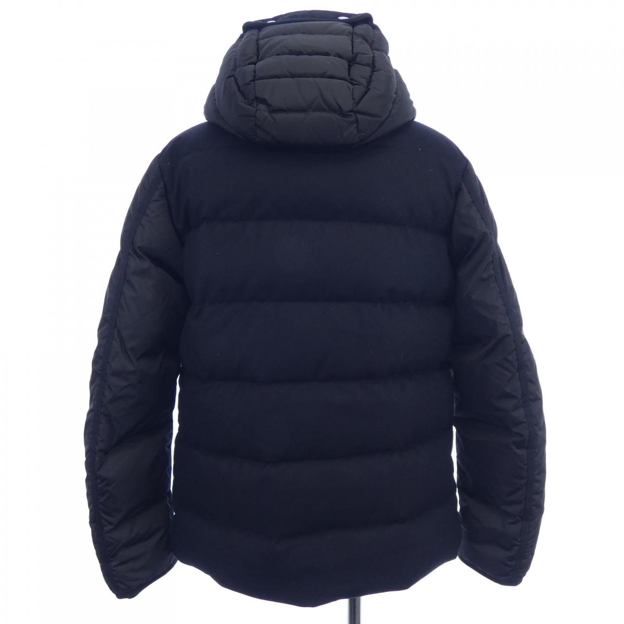 モンクレール MONCLER ダウンジャケット
