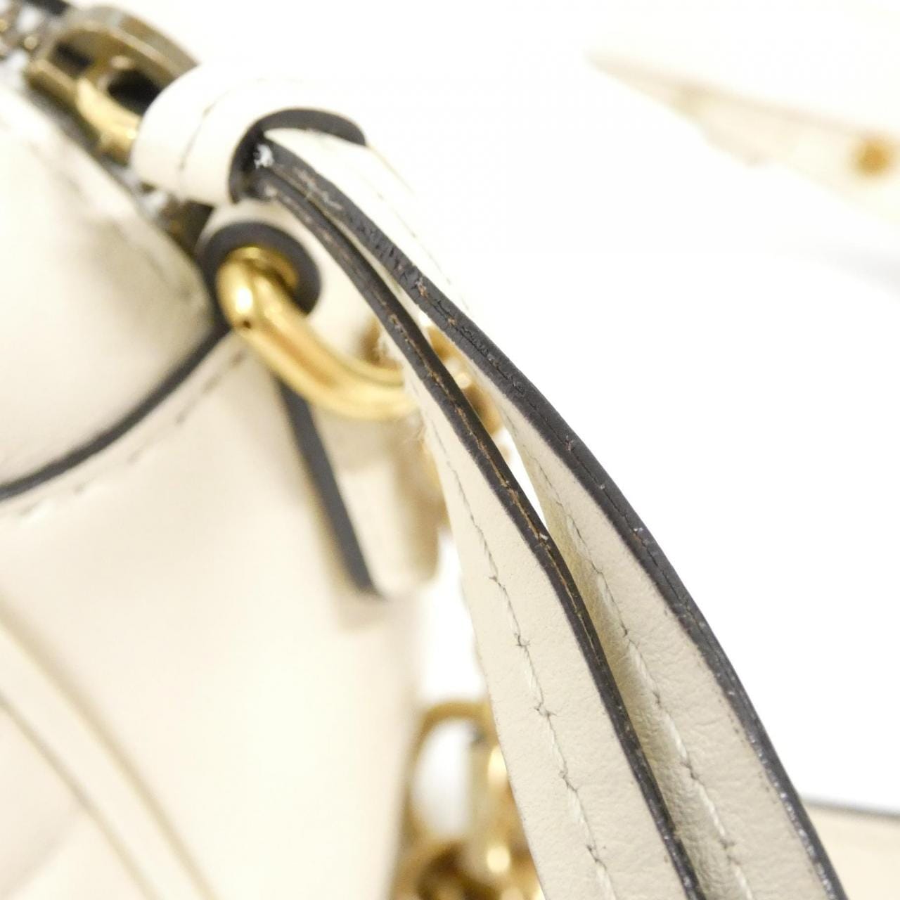 グッチ GG MARMONT 447632 DTD1T ショルダーバッグ