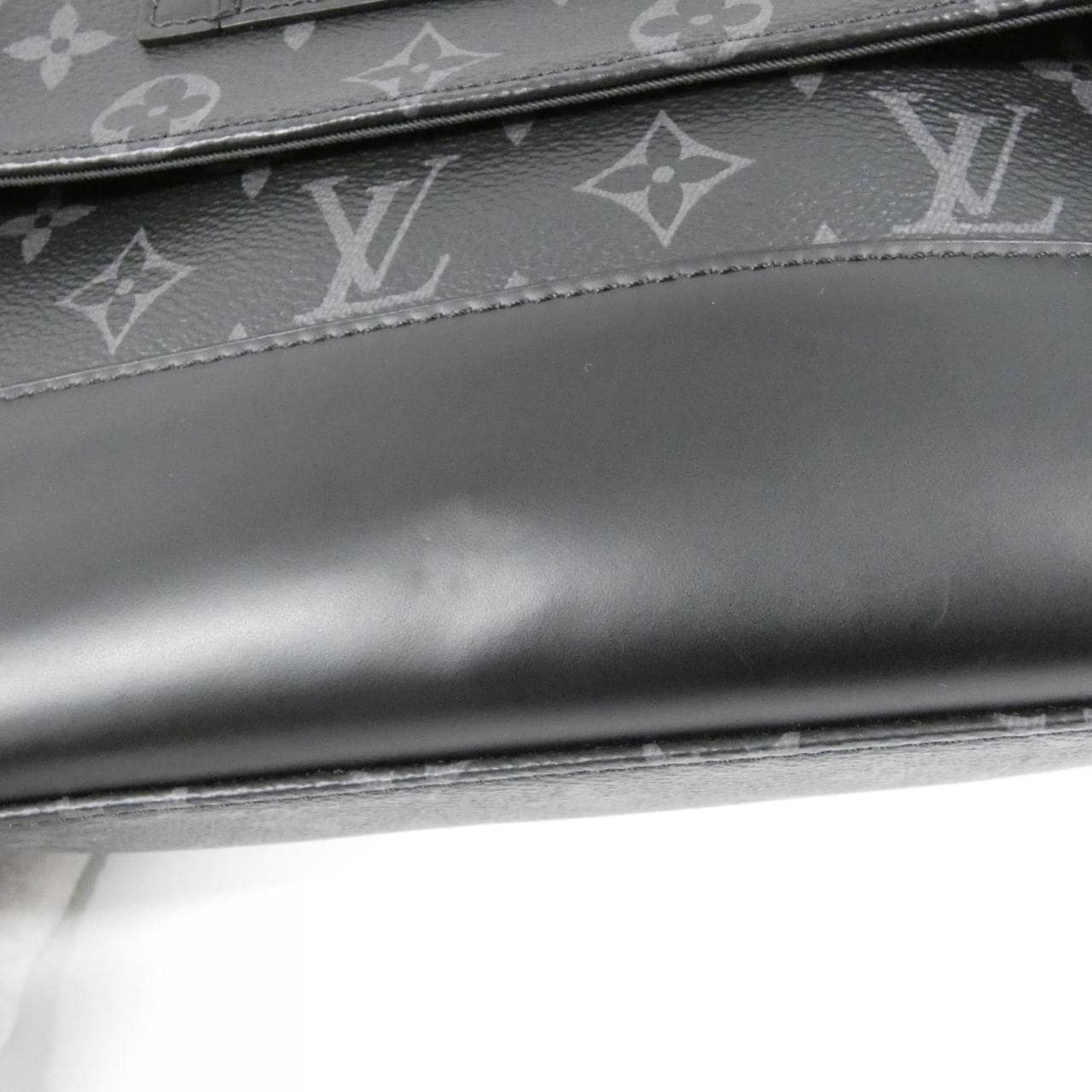 ルイヴィトン モノグラム エクリプス メッセンジャー ヴォワヤージュ PM M40511 ショルダーバッグ